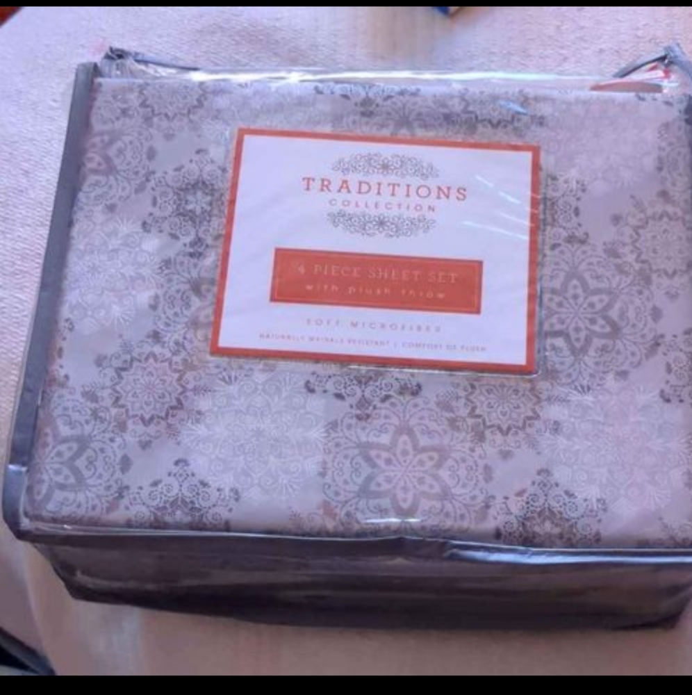 ❄️Traditions Collection Microfiber Sheet Set